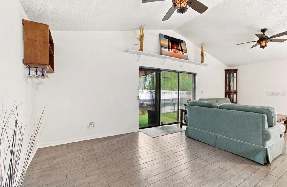 1932 GREGORY DRIVE Tampa, FL 33613