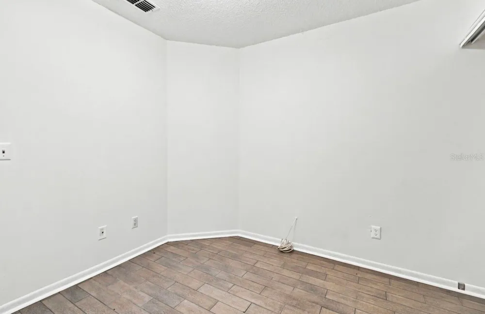 1932 GREGORY DRIVE Tampa, FL 33613