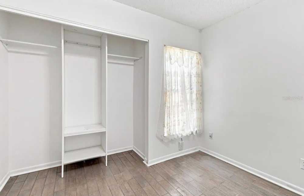 1932 GREGORY DRIVE Tampa, FL 33613
