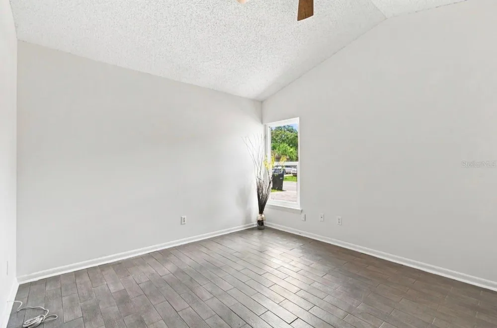 1932 GREGORY DRIVE Tampa, FL 33613