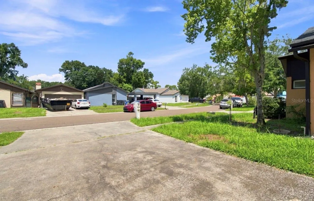 1932 GREGORY DRIVE Tampa, FL 33613