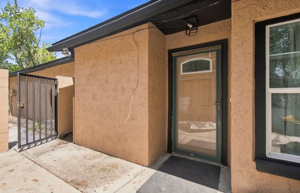 1932 GREGORY DRIVE Tampa, FL 33613