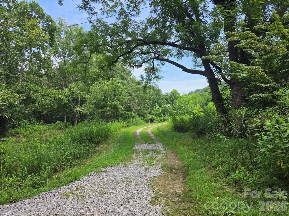 6059 Mount Zion Road Ferguson, NC 28624