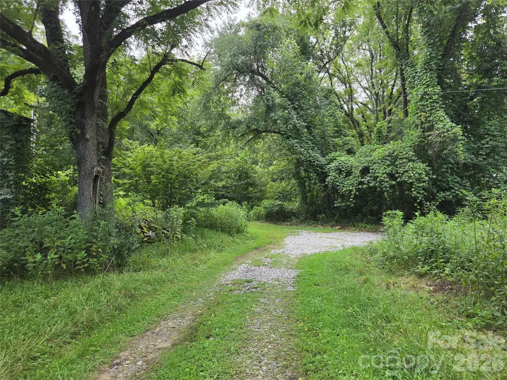 6059 Mount Zion Road Ferguson, NC 28624