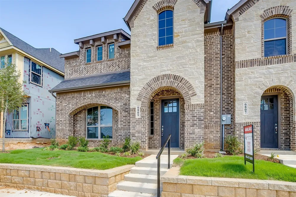 6912 Houndstooth Place Arlington, TX 76001