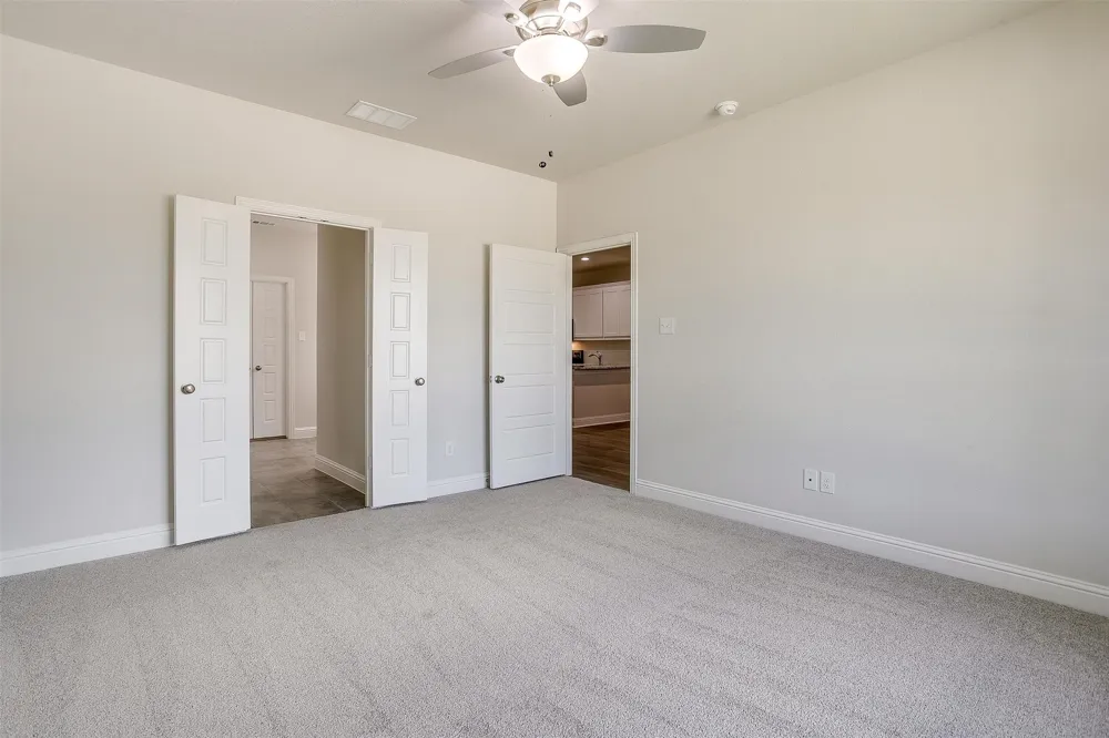 6912 Houndstooth Place Arlington, TX 76001