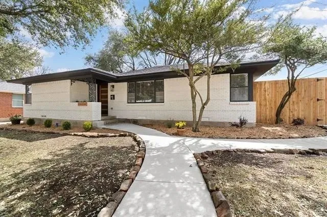 6404 E Lovers Lane Dallas, TX 75214