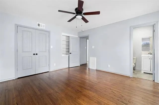 6404 E Lovers Lane Dallas, TX 75214