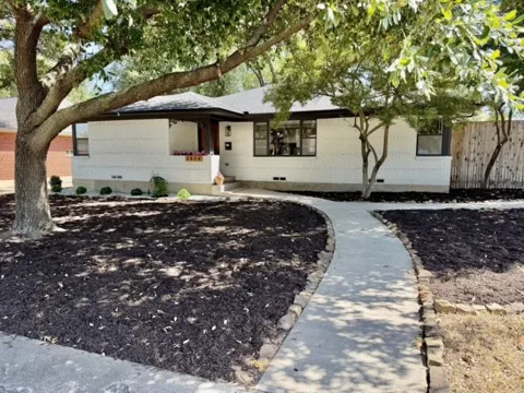 6404 E Lovers Lane