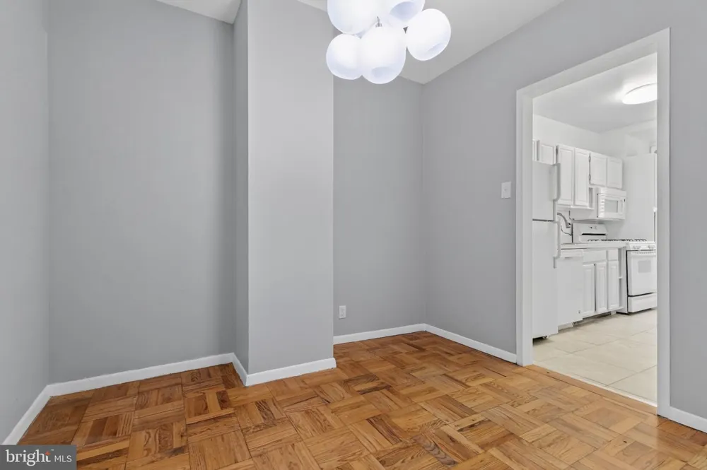4200 CATHEDRAL AVENUE NW #111 Washington, DC 20016