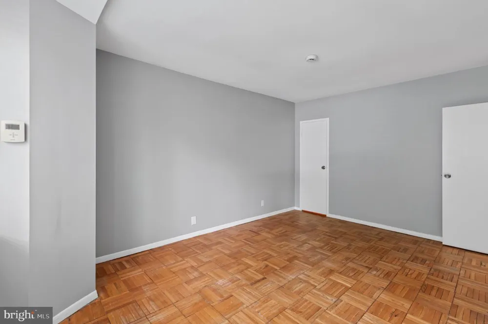 4200 CATHEDRAL AVENUE NW #111 Washington, DC 20016