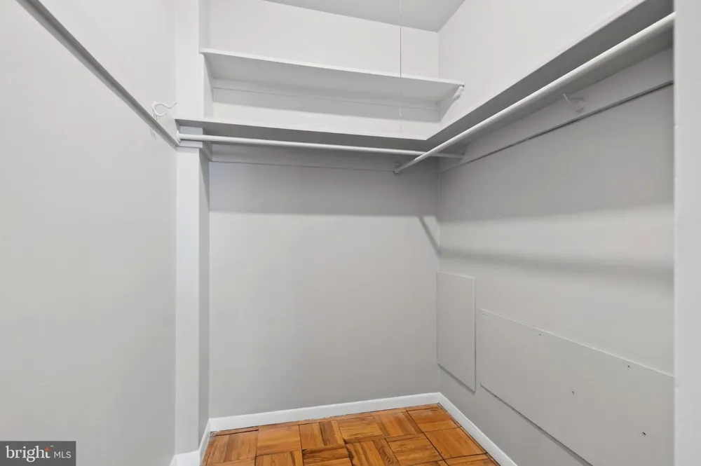 4200 CATHEDRAL AVENUE NW #111 Washington, DC 20016
