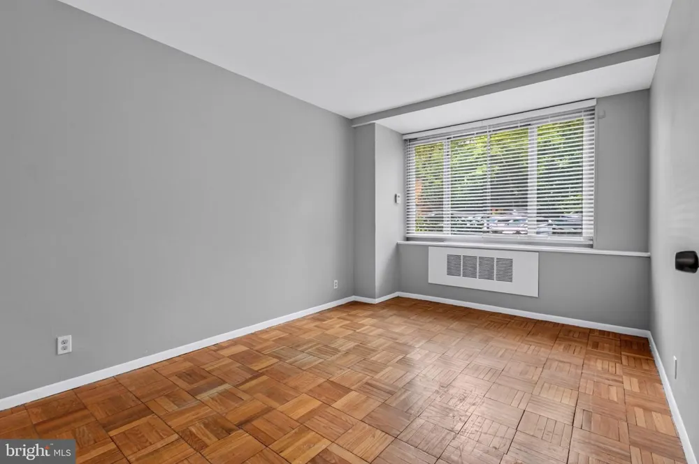 4200 CATHEDRAL AVENUE NW #111 Washington, DC 20016