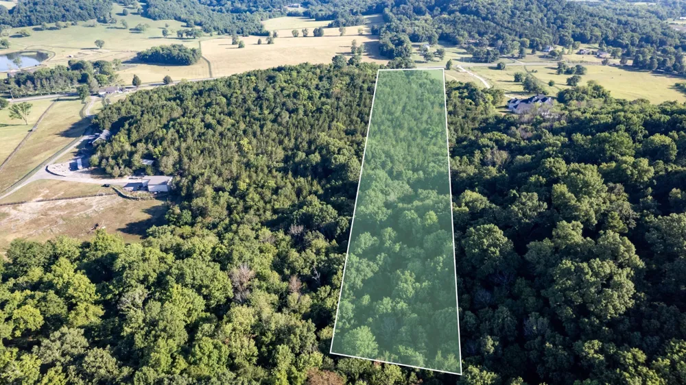 3076 Carters Creek Pk Franklin, TN 37064