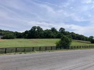 3076 Carters Creek Pk Franklin, TN 37064