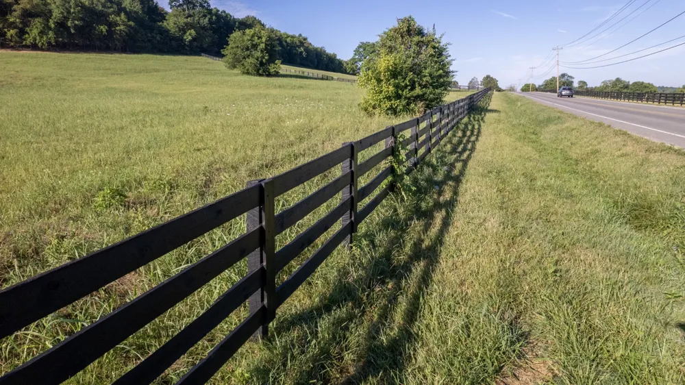 3076 Carters Creek Pk Franklin, TN 37064