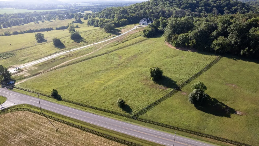 3076 Carters Creek Pk Franklin, TN 37064