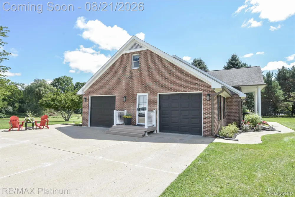 7650 Owosso Road Cohoctah Township, MI 48836