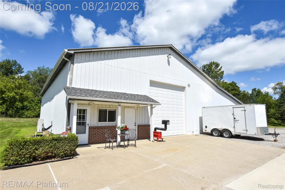 7650 Owosso Road Cohoctah Township, MI 48836