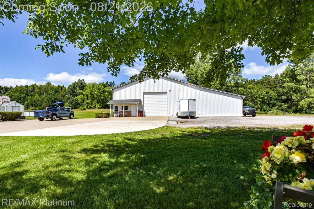 7650 Owosso Road Cohoctah Township, MI 48836