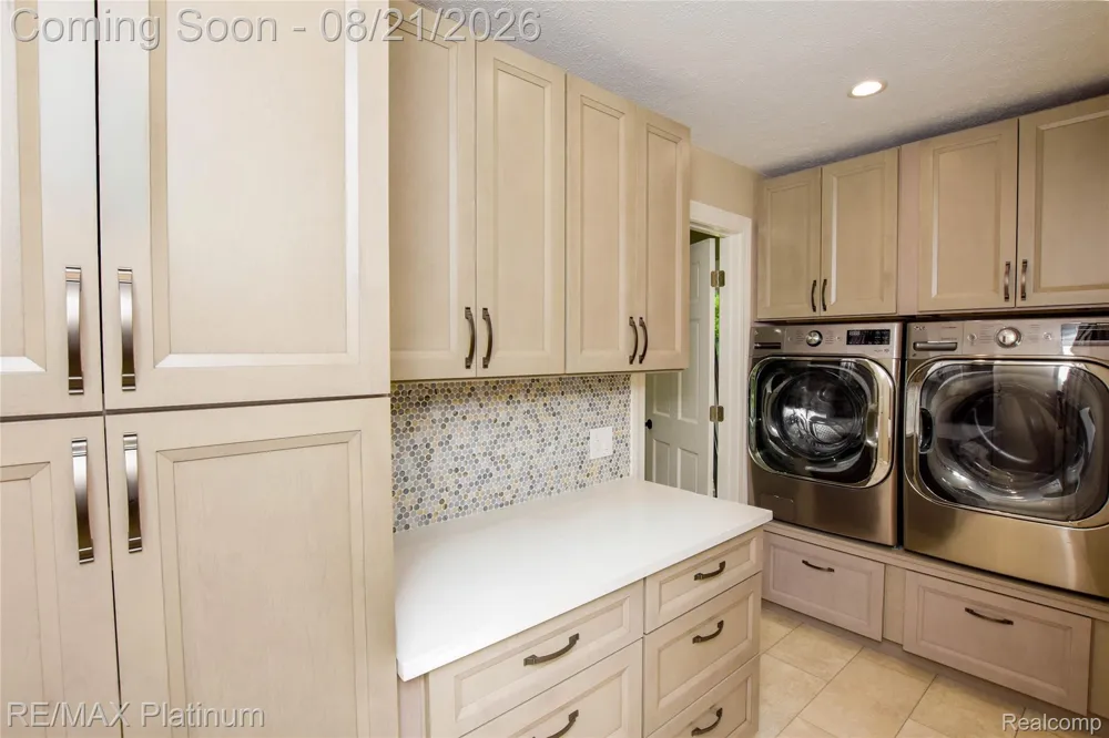 7650 Owosso Road Cohoctah Township, MI 48836