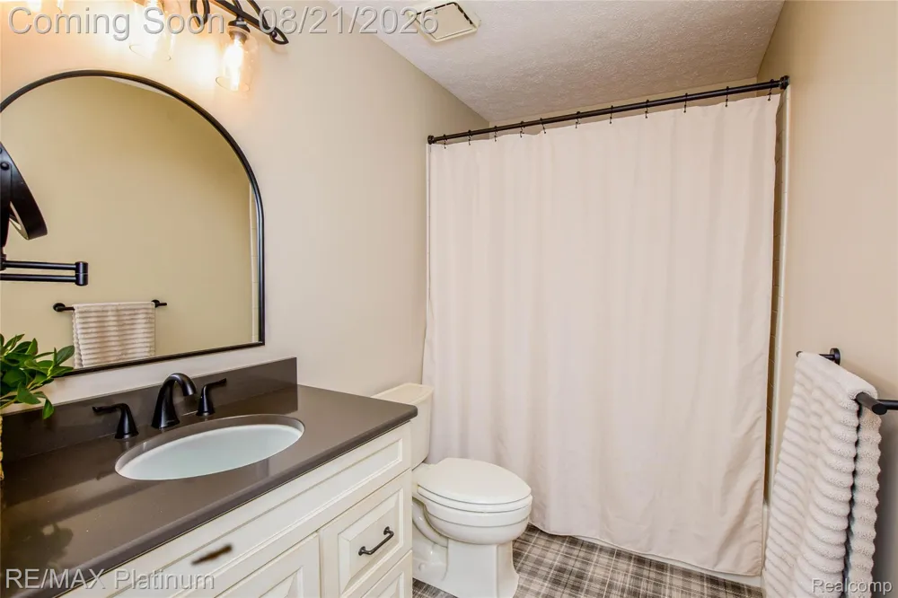 7650 Owosso Road Cohoctah Township, MI 48836