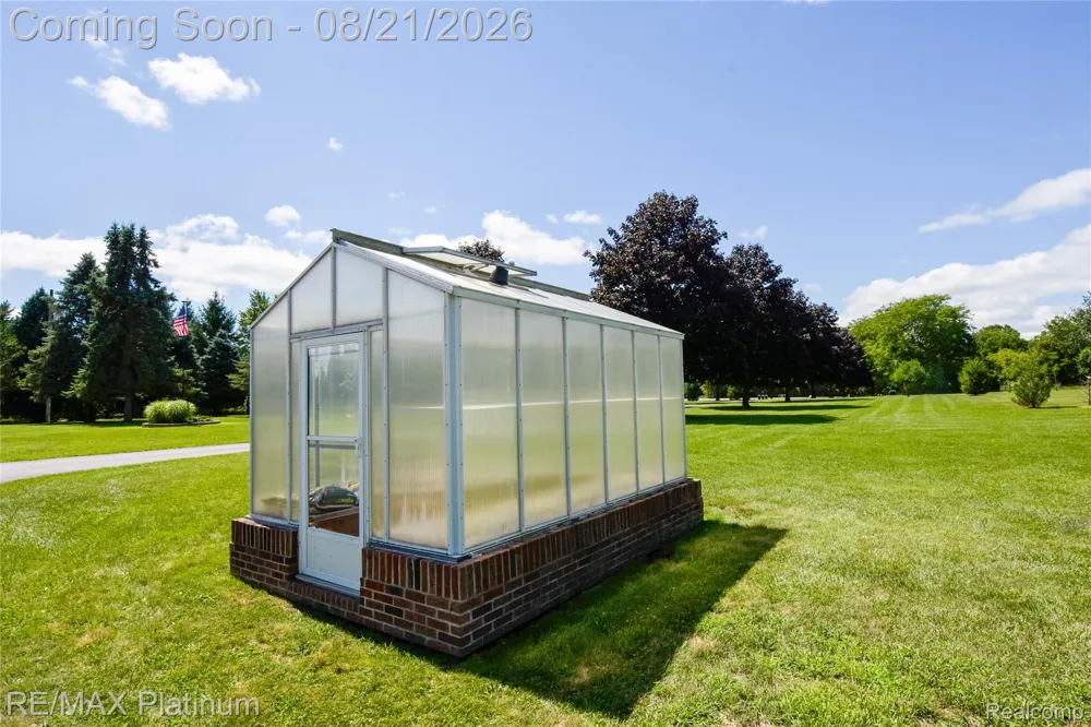 7650 Owosso Road Cohoctah Township, MI 48836