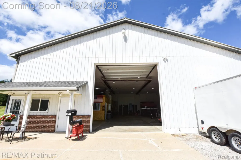 7650 Owosso Road Cohoctah Township, MI 48836