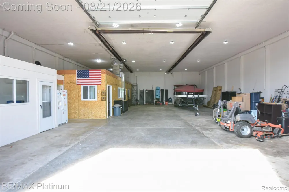 7650 Owosso Road Cohoctah Township, MI 48836