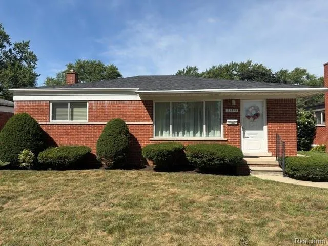29515 Milton Avenue Madison Heights City, MI 48071