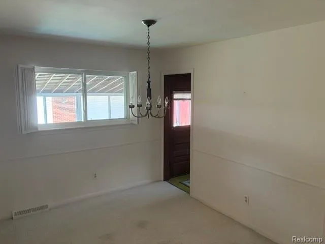 29515 Milton Avenue Madison Heights City, MI 48071