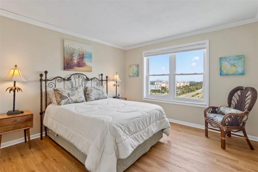 5220 BRITTANY DRIVE S #1309 St Petersburg, FL 33715