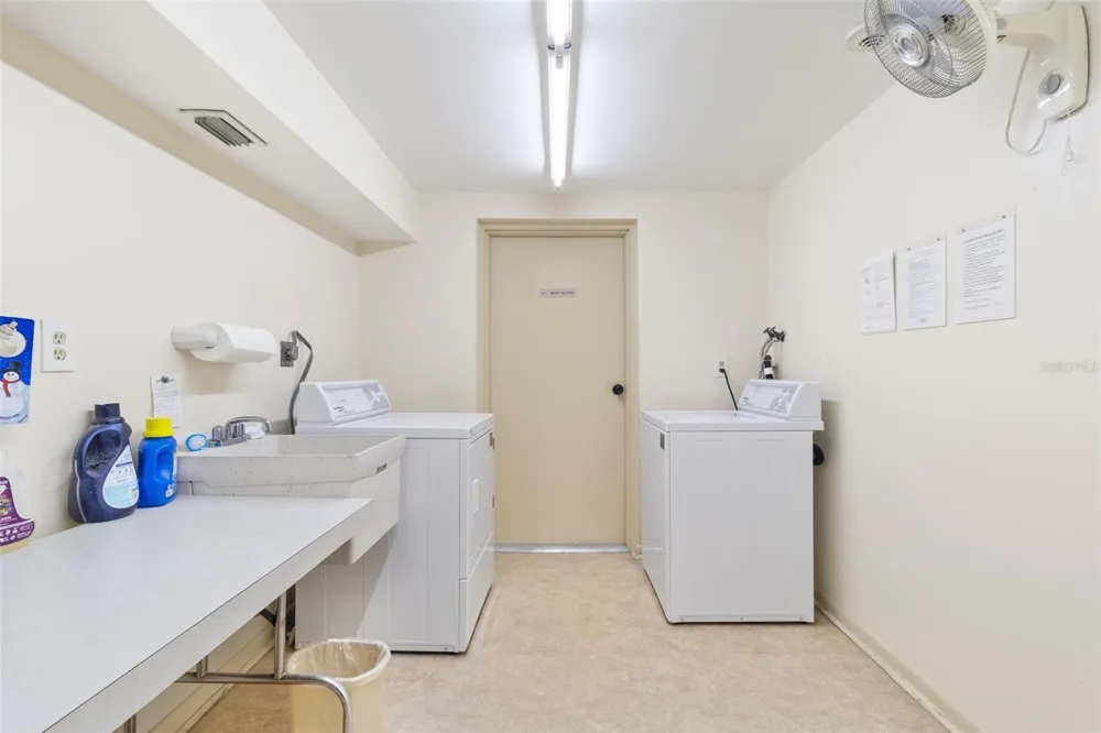 5220 BRITTANY DRIVE S #1309 St Petersburg, FL 33715