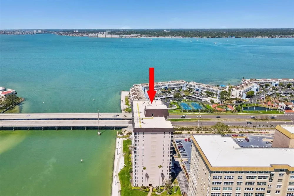 5220 BRITTANY DRIVE S #1309 St Petersburg, FL 33715
