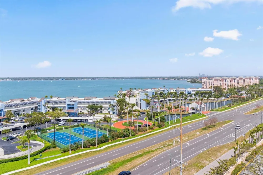 5220 BRITTANY DRIVE S #1309 St Petersburg, FL 33715