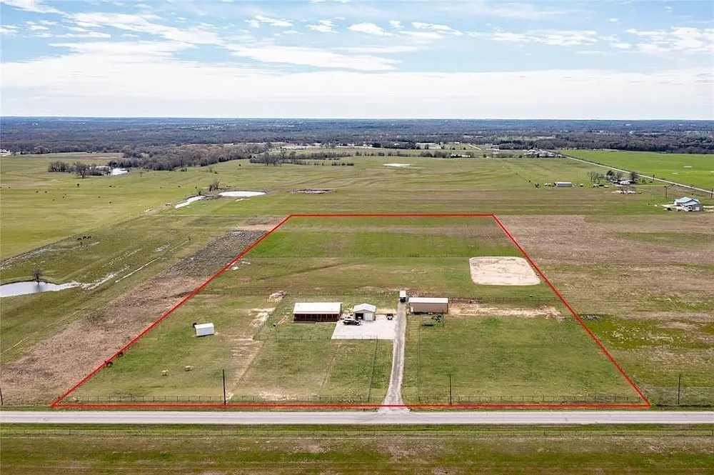 2290 Brooks Lane Sadler, TX 76264