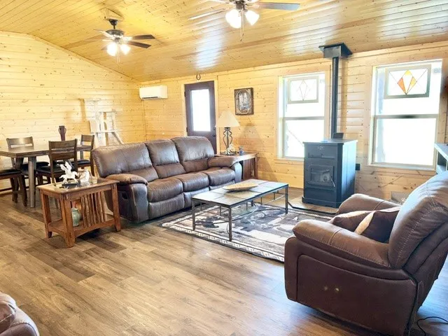 2290 Brooks Lane Sadler, TX 76264