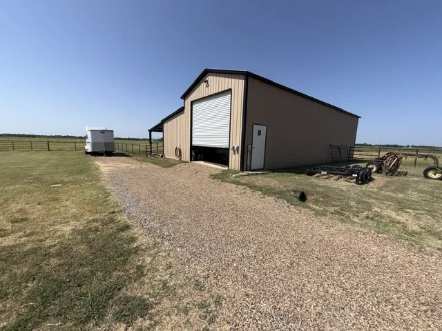 2290 Brooks Lane Sadler, TX 76264