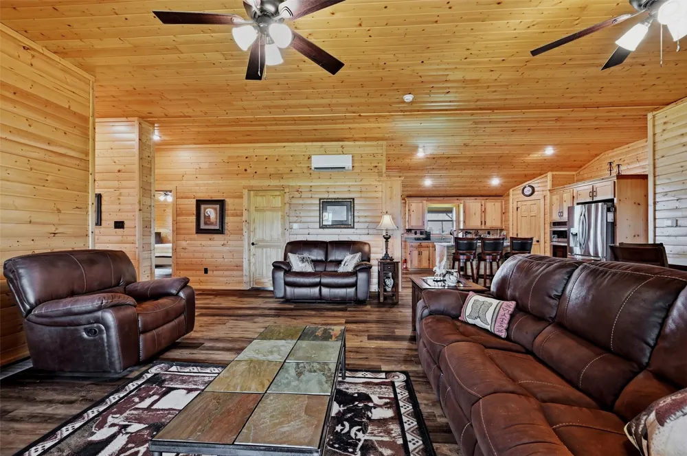 2290 Brooks Lane Sadler, TX 76264