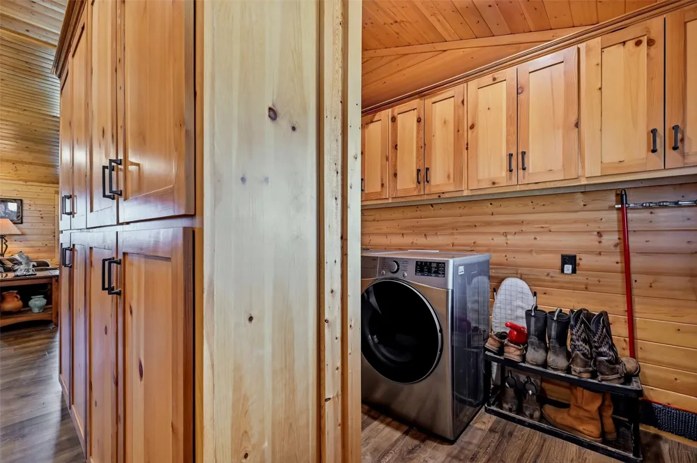 2290 Brooks Lane Sadler, TX 76264