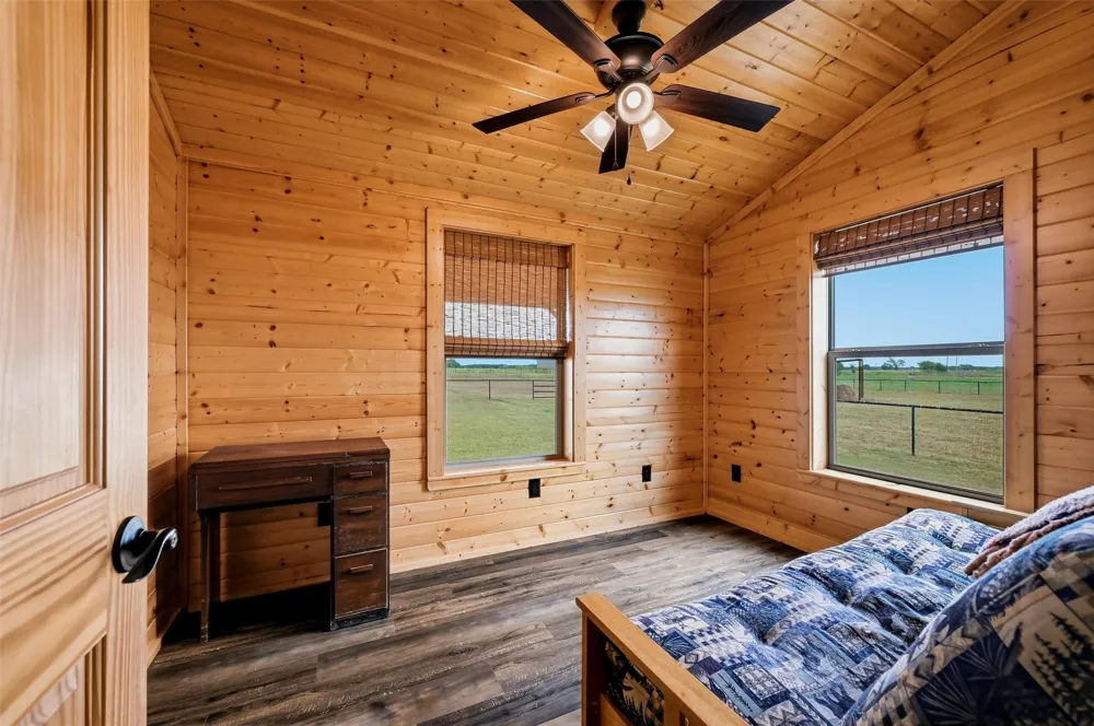 2290 Brooks Lane Sadler, TX 76264