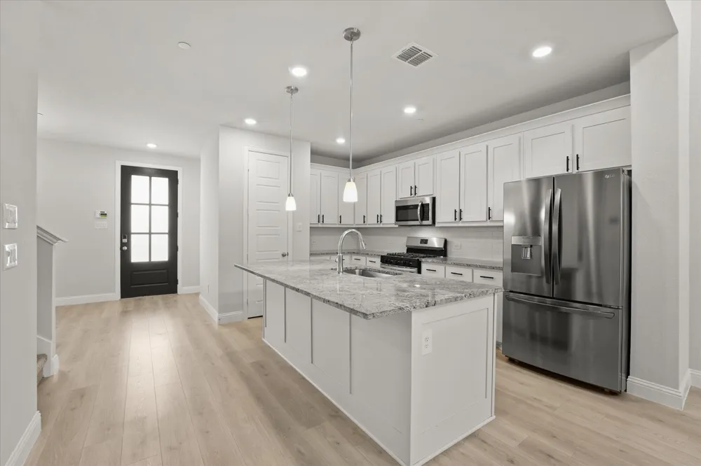1045 Thomas Place Carrollton, TX 75006