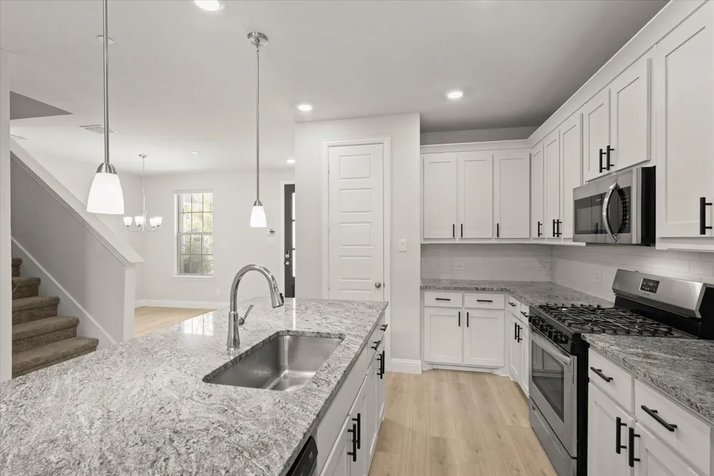 1045 Thomas Place Carrollton, TX 75006