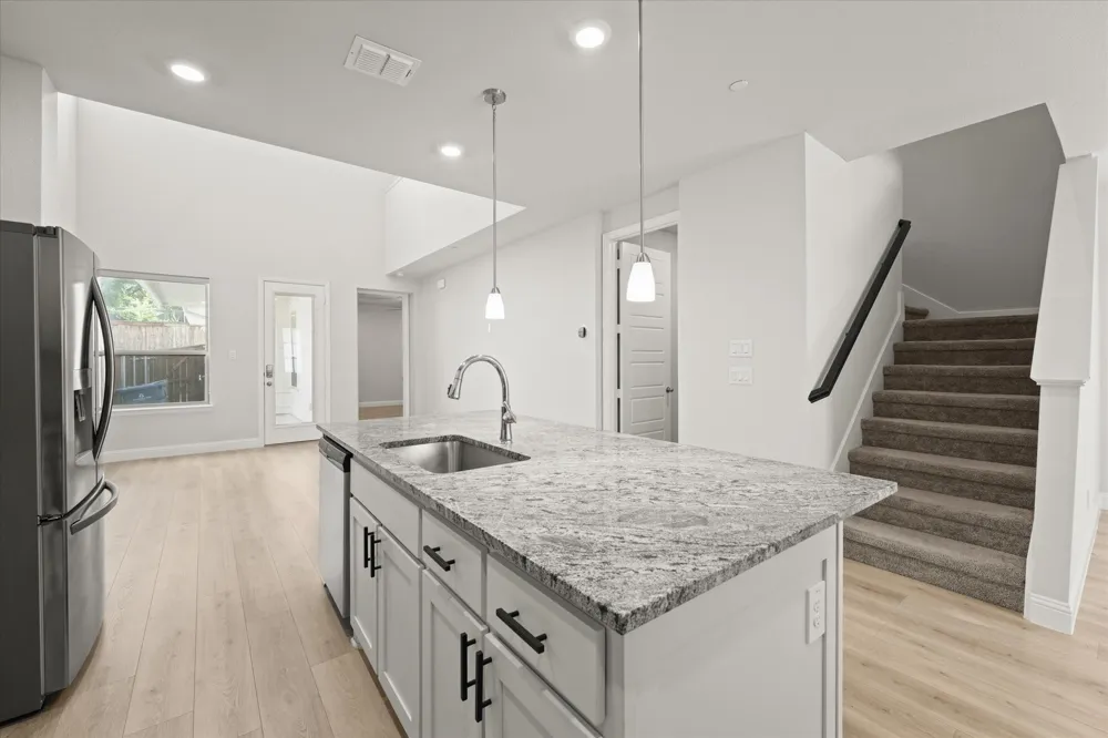 1045 Thomas Place Carrollton, TX 75006
