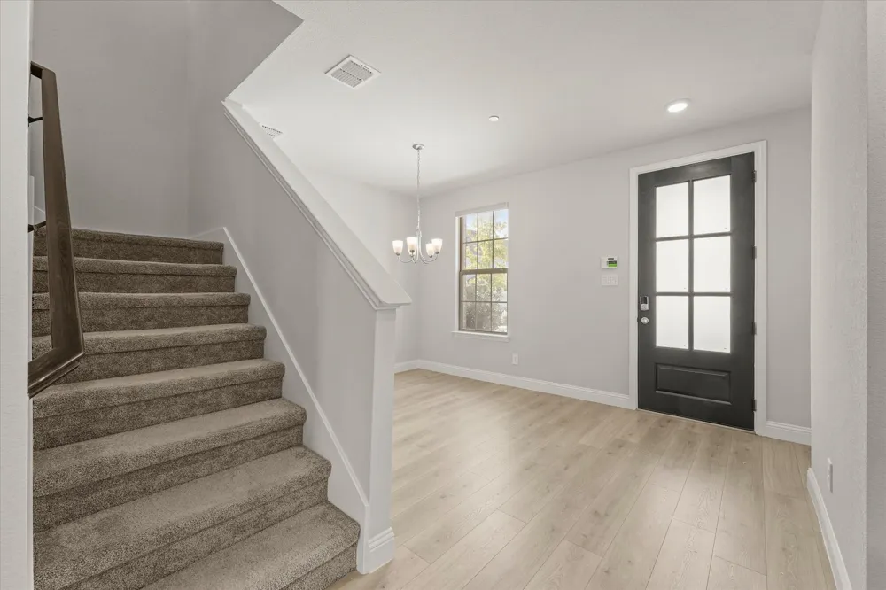 1045 Thomas Place Carrollton, TX 75006
