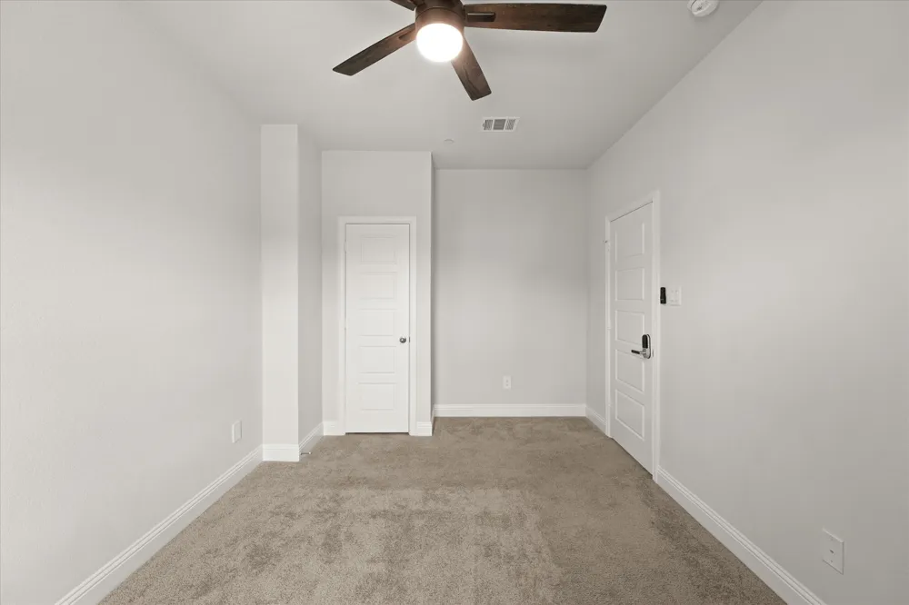 1045 Thomas Place Carrollton, TX 75006