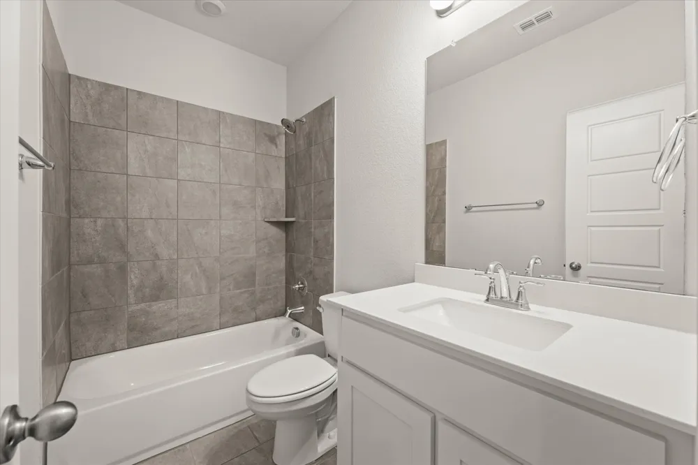 1045 Thomas Place Carrollton, TX 75006