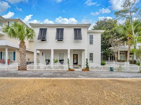 84 Mark Street