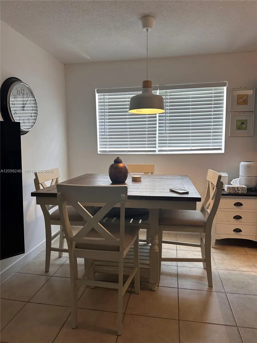 1100 NE 1st Ct #103 Hallandale Beach, FL 33009