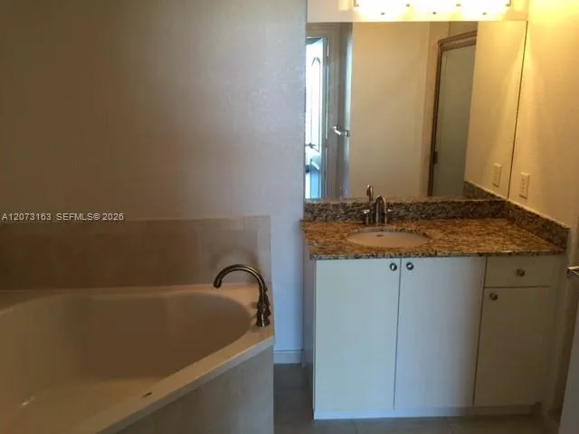 1830 Radius Dr #409 Hollywood, FL 33020
